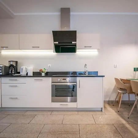 Na Wyspie - Stella Baltic - Parking * سفينويتشي