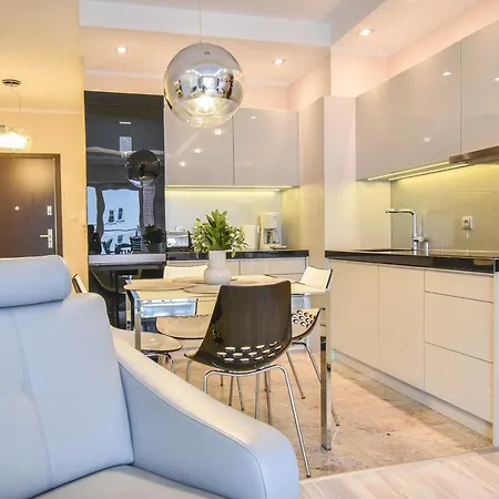 Na Wyspie - Stella Baltic - Parking * Svinoústí