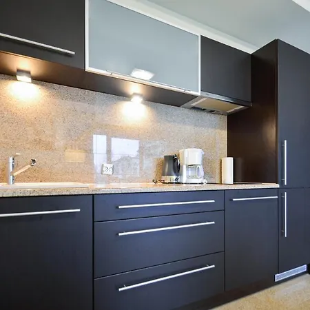 Na Wyspie - Stella Baltic - Parking *