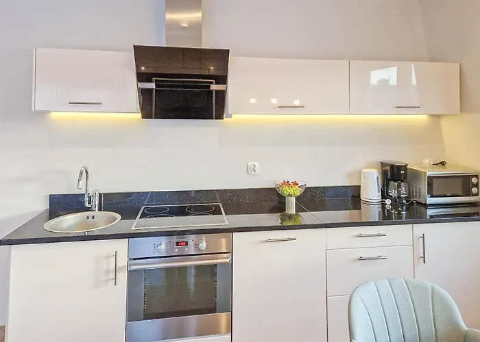 Na Wyspie - Stella Baltic - Parking *